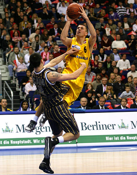 表现下滑 表现下滑